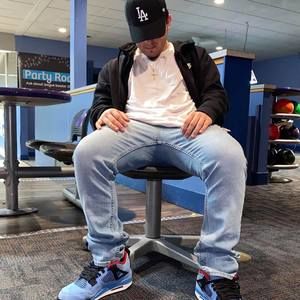 Meet your Posher, Emiliano